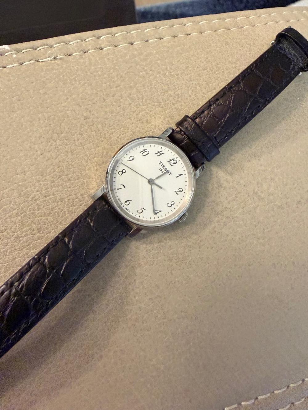 Elegant Woman TISSOT Watch - Picture 2 of 4
